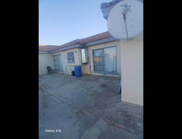 3 BEDROOM HOUSE FOR SALE IN MOKOPANE RURAL